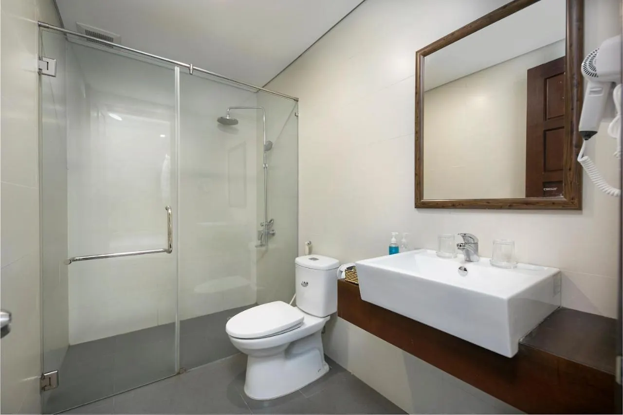 Lamore Hotel Da Nang 3*,