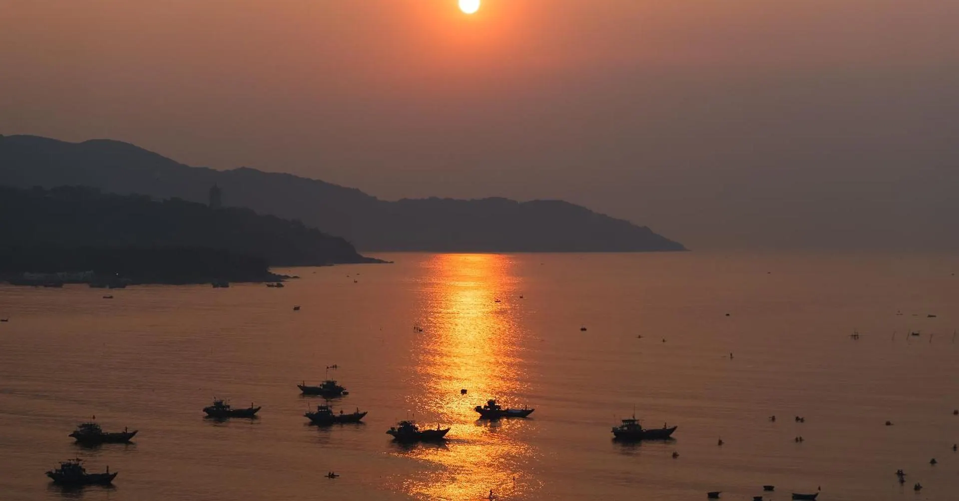 Lamore Hotel Da Nang 3*,